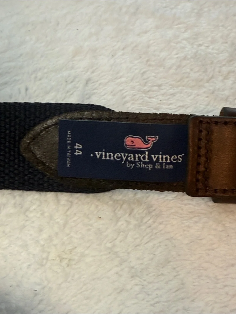 NWT Vineyard Vines Men's Football and Whales Belt - Picture 2 of 8